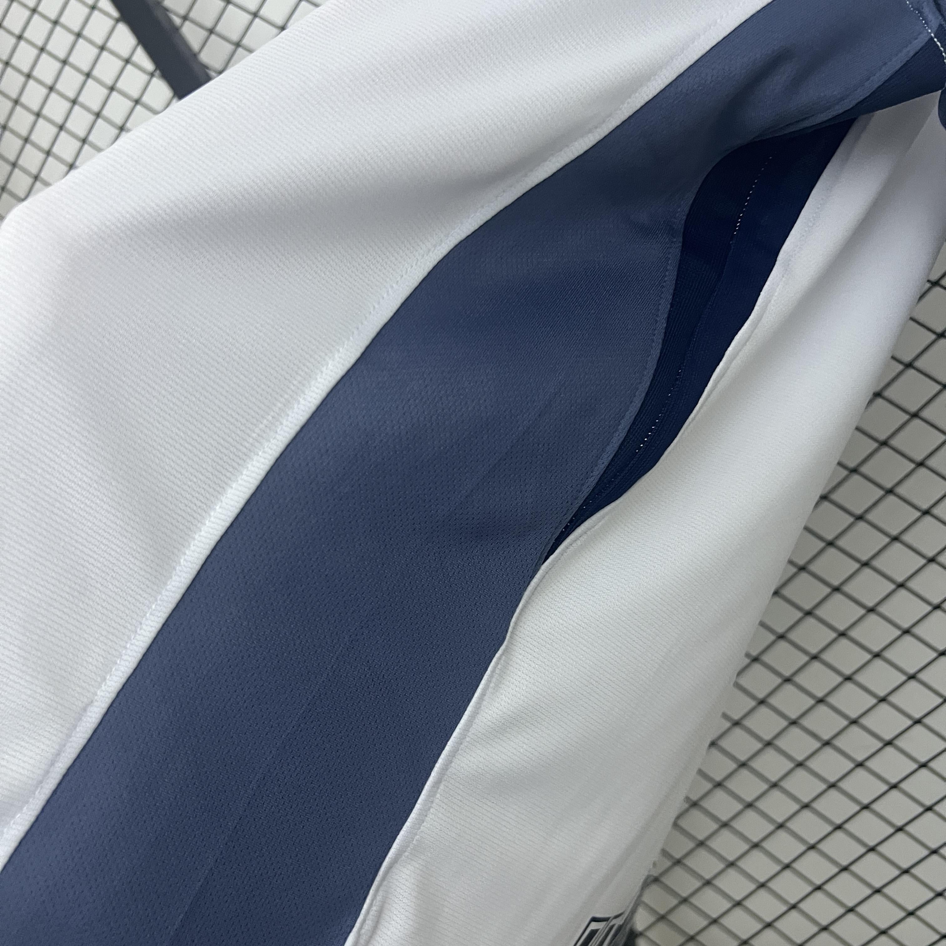 Camisa Inter de Milão Edição Especial 25/26 - Branca e Verde