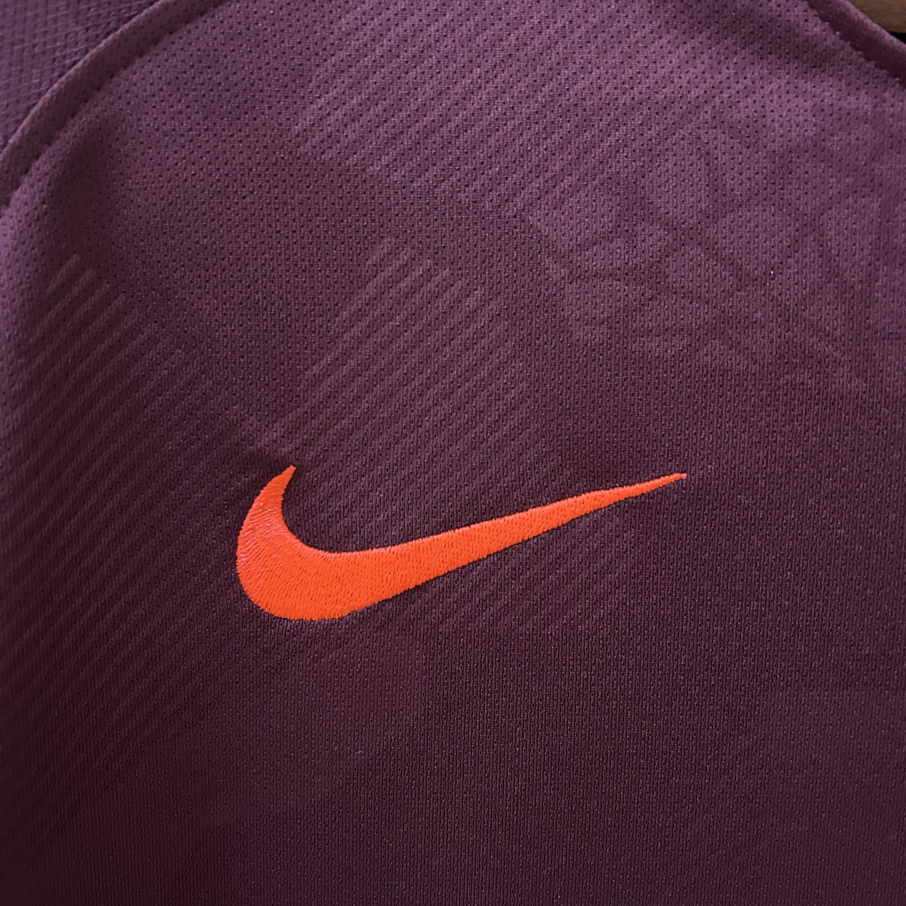 Camisa Barcelona III 17/18 - Versão Retro Rakuten Vinho