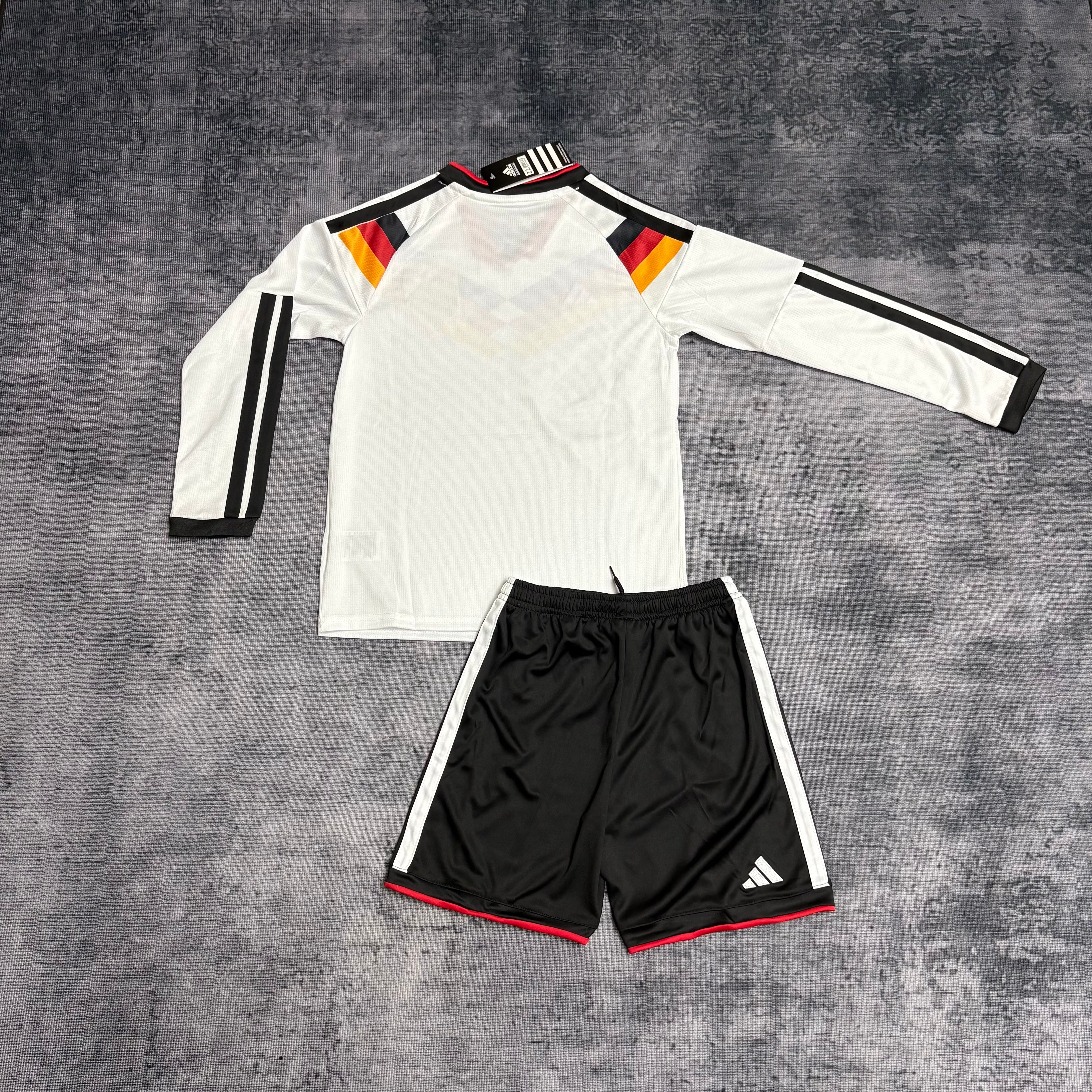 Conjunto Infantil Alemanha - Manga longa 26/27
