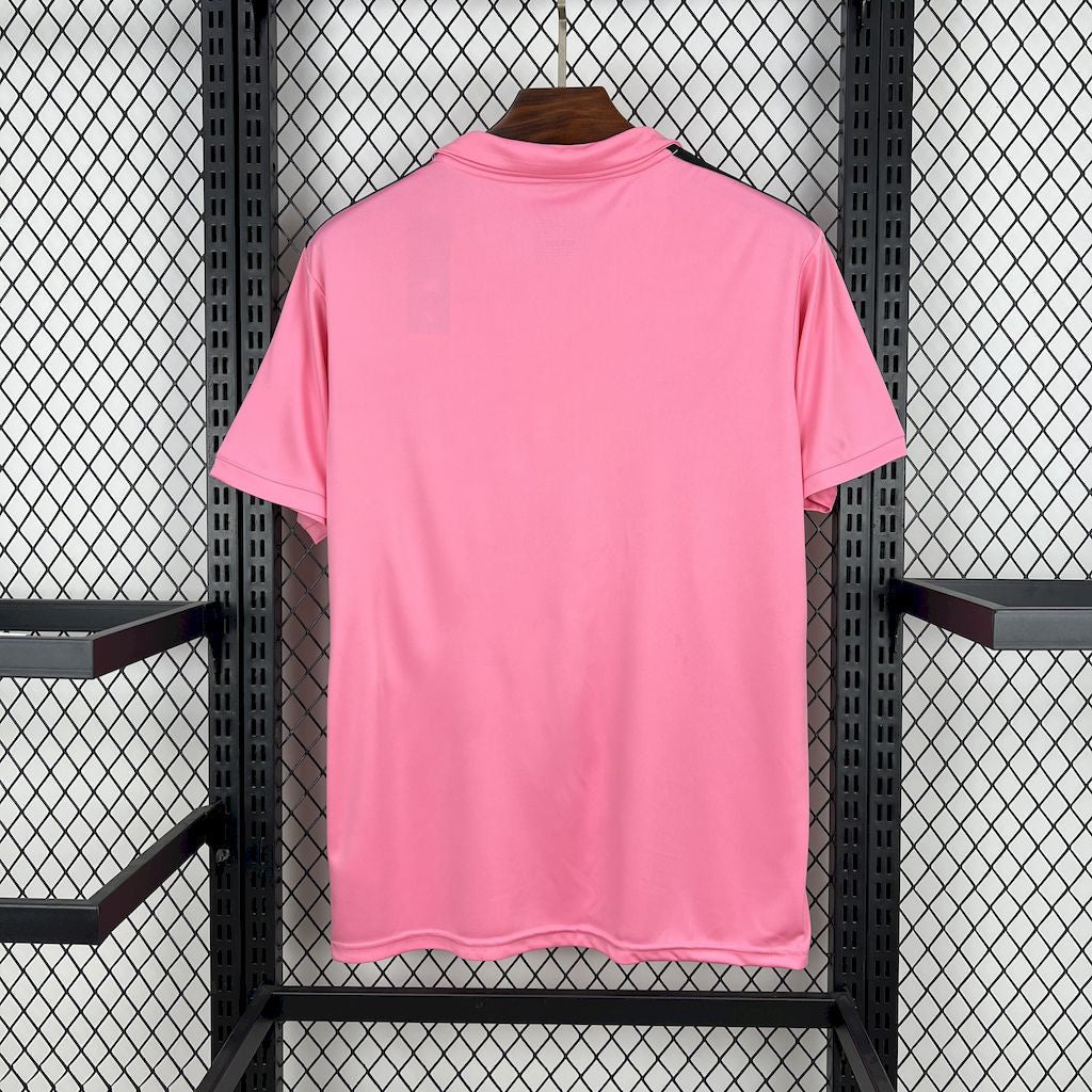 Camisa Real Madrid Edição Especial 25/26 - Versão Torcedor Rosa