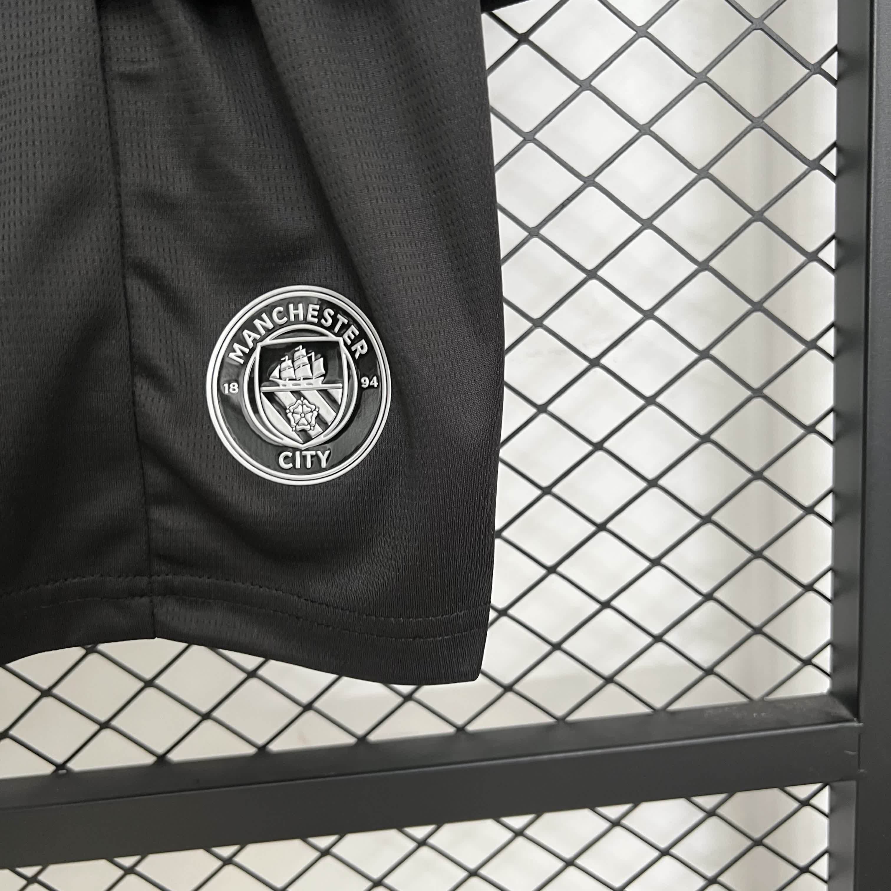 Conjunto Manchester city 25/26 - All black