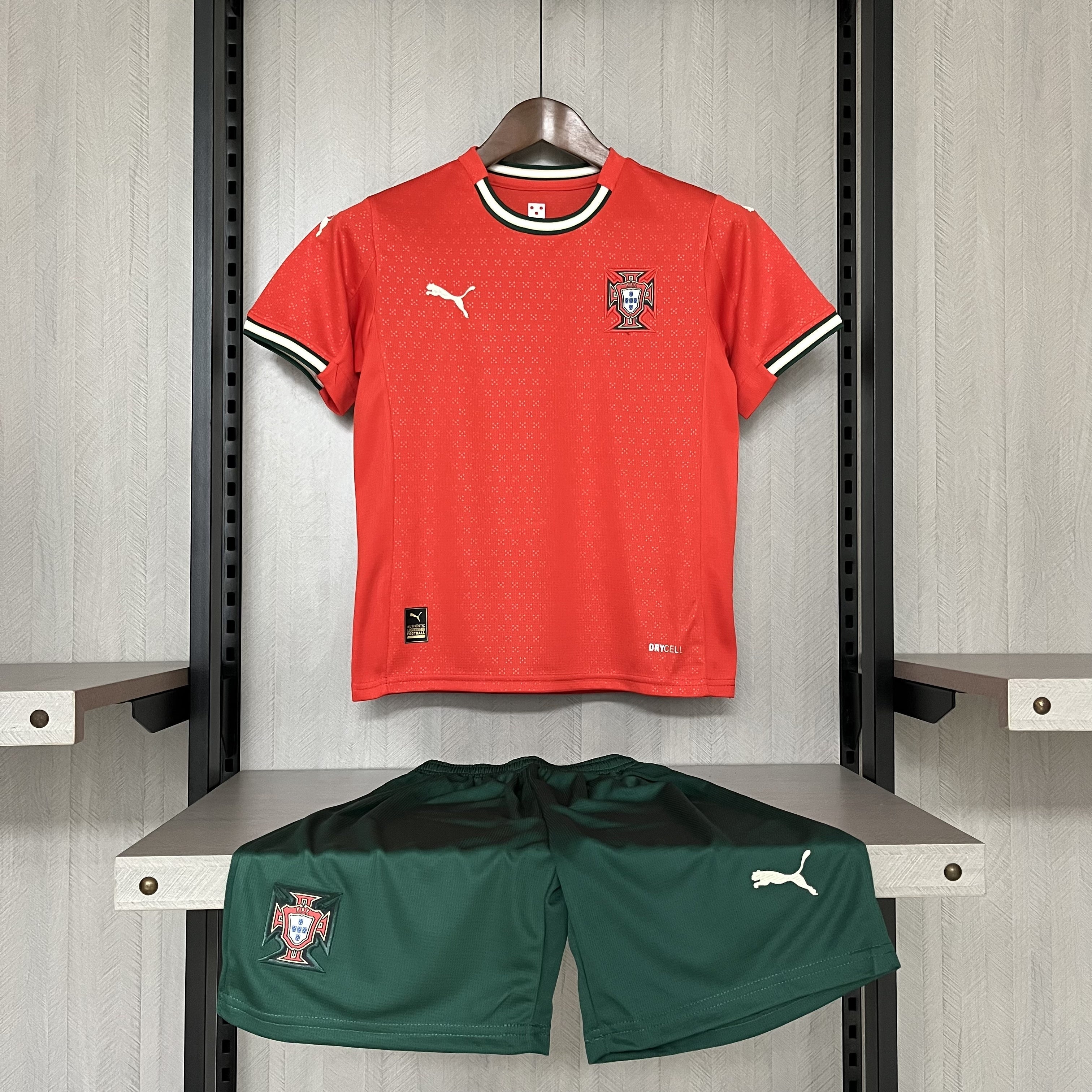 Conjunto Infantil Portugal Titular 25/26 - Vermelho